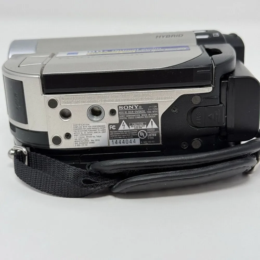 Sony Handycam DCR-DVD650 DVD Camcorder NTSC Box No Charger Cords